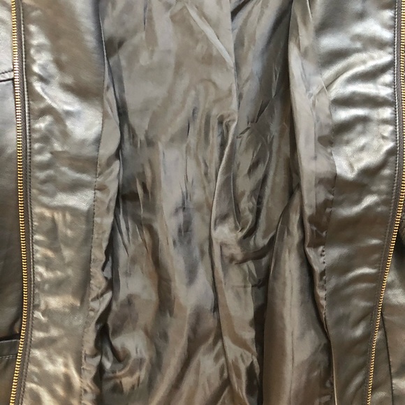 Leather jacket - Picture 9 of 9